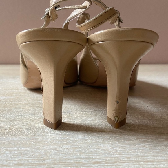 Bruno Magli Peep Toe Sling Back Classic Formal 2.5” Heel Shoes Cream / Tan 6.5 - Picture 8 of 10
